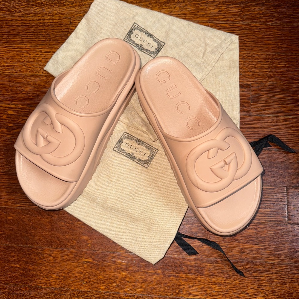 Gucci Platform Slide Sandals - Picture 7 of 7